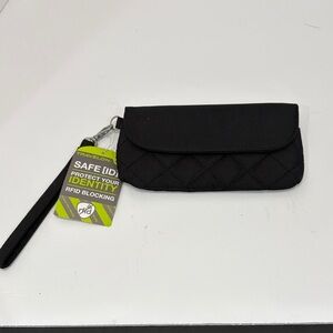 Travelon RFID Blocking Wristlet Wallet Travel Pouch New With Tags